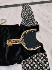 Butique Black Velvet Kurta