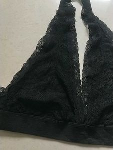 L Black Lace Bralette(zenana)