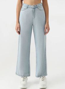 Wide Leg Light Wash Jeans