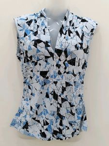 S Size SlimFit Top For Girls Sleeveless