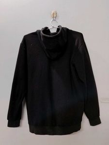 Plain Black Hoddie Size L Condition (8/10)