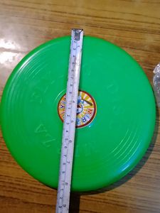 🆕 Green Flying Disc / Frisbee