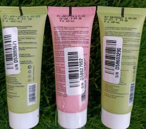 Dot &amp; Key Face Wash
