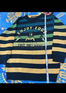 Sweatshirt