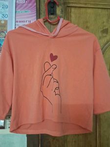Finger Heart Cropped Hoodie