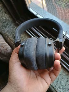 Marshall Major 3 Headphones.