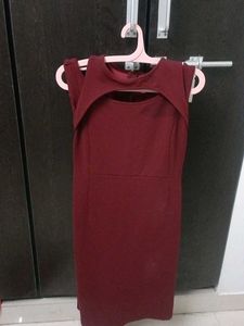 Chic Maroon Bodycon Dress
