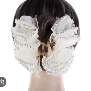 Pearl Hair Clip