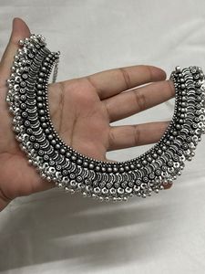 Silver Tone Necklace oxidised