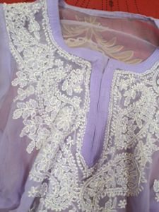 Lucknawi Chikankari Kurti