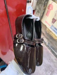Brown Patent  double buckle flats