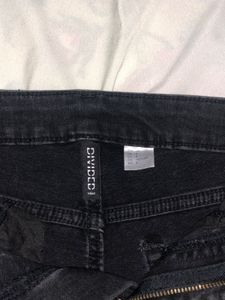 H&amp;M Black Shorts