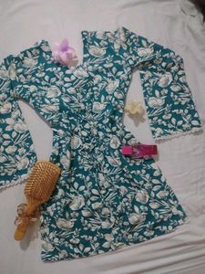 Handmade short kurti printed 💚💗🎀