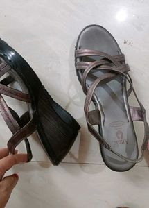 Annie Wedges
