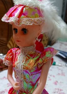 Beautiful Barbie doll!