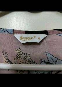 Berrylush Women Pink &amp; Green Floral Printed V-Neck