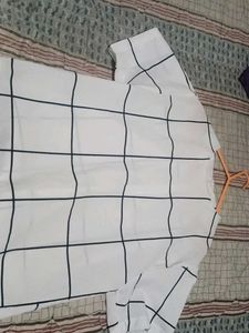 Grid Pattern Top