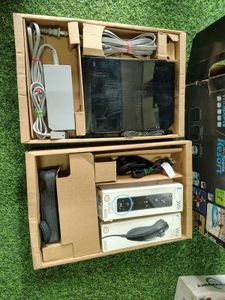 Nintendo Wiii Console Bundle with Wii Spo