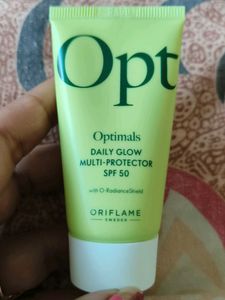 Oriflame Optimals Daily Glow MultiProtector SPF 50