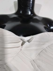 Off White Gown (Women&#39;s)