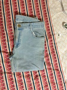 Skinny Capri