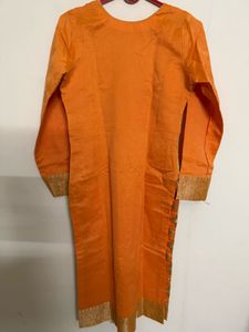 🆕 Orange Embroidered Kurti