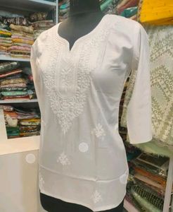 White Chikankari Short Kurti✨🤍