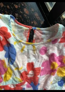 Floral balloon sleeves top