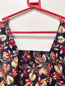 Floral Print Sleeveless Top