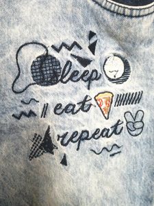 Light Distressed Jeans