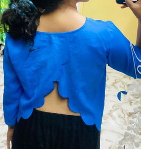 Blue Scalloped Open-Back Top – Stylish &amp; Chic