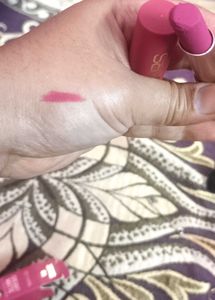 Illa Matte Addict Lipstick