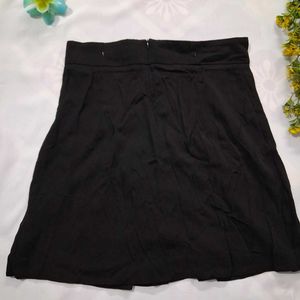 Zara Black Mini Skirt 🖤✨️