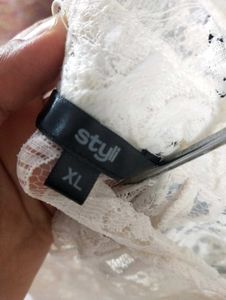 STYLI Lace Top