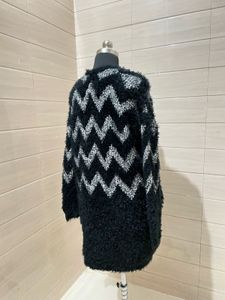 FOREVER21 Zigzag Fuzzy Knit Cardigan