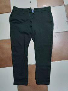 Men regular Slim Fit Flat-Front Trousers on lowest