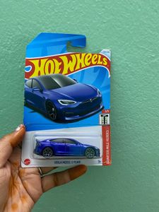 Hot Wheels-tesla Model A plaid
