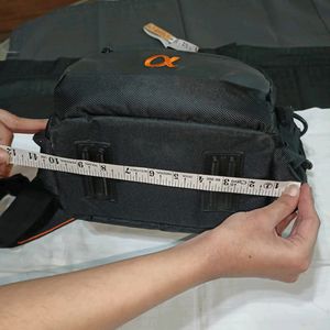 SONY LC-SC5 DSLR/SLR Camera Bag (Black and Orange