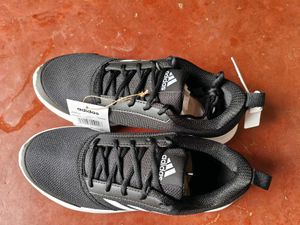 Adidas Branded Shoes – Size 8 (Brand New, Unused)