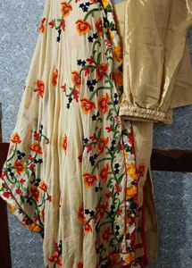 Women&#39;s Being Floral Embroidered Chanderi