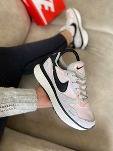 *NIKE PHOENIX WAFFLE MEN*