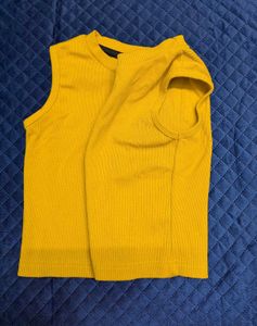 Cute Yellow Crop Top 💛♥️💛