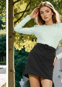 Chic Black Mini Skirt SHEIN