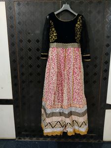 Velvet &amp; Net Pyari Si Gown🤍