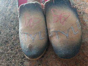 Shoe