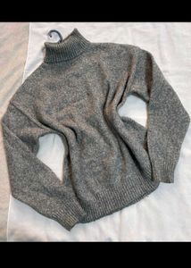 Cozy Gray Turtleneck Sweater