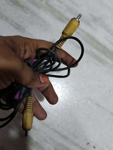 2 Cables