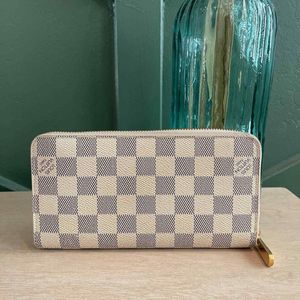 Louis Vuitton Damier Purse