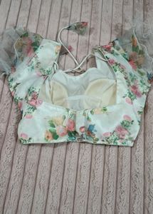 Deep Neck Sleeveless Blouse