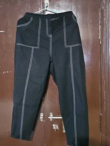 CLASSY AND MINIMAL Black Cotton Casual Pant